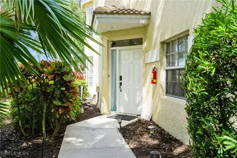 81 Silver Oaks Circle Naples FL 34119
