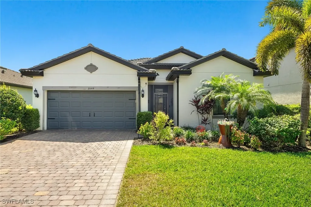 Alva FL, 3544 E Hampton Circle