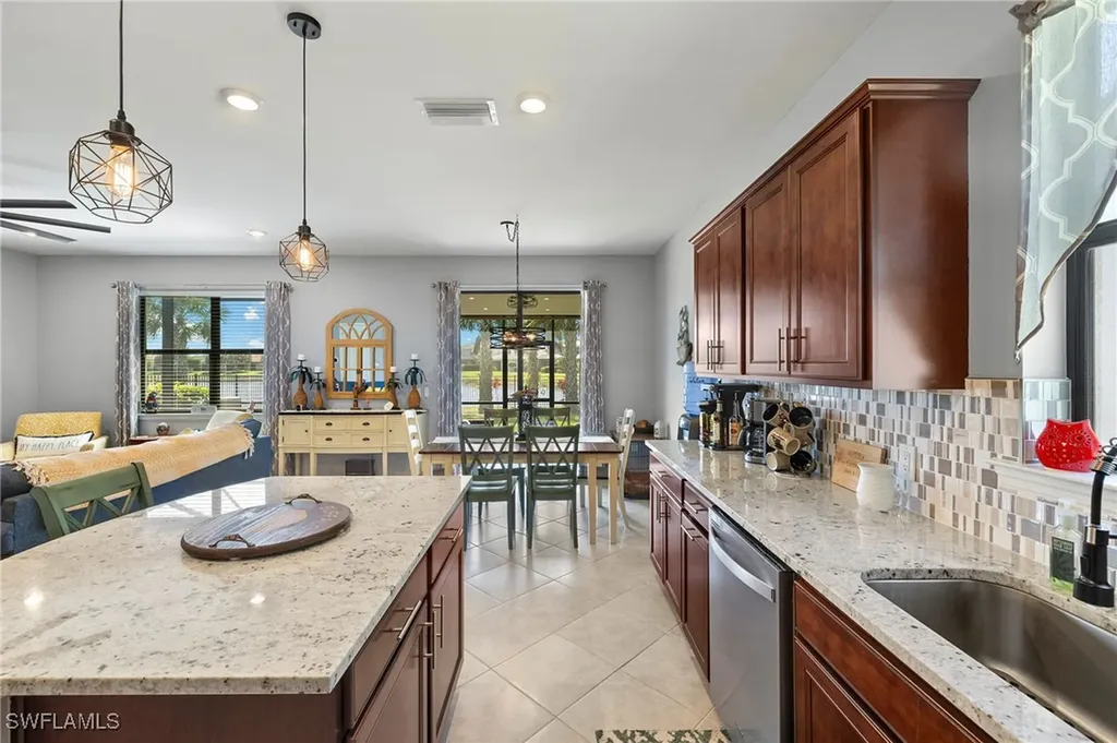 3544 E Hampton Circle Alva FL 33920