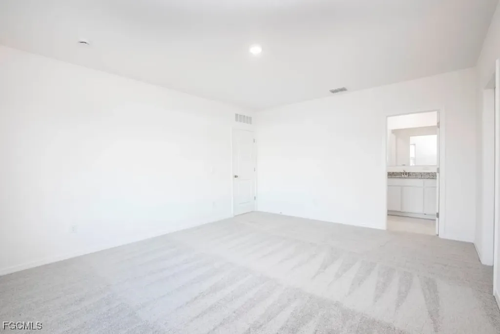 421 NW 16th Place Cape Coral FL 33993