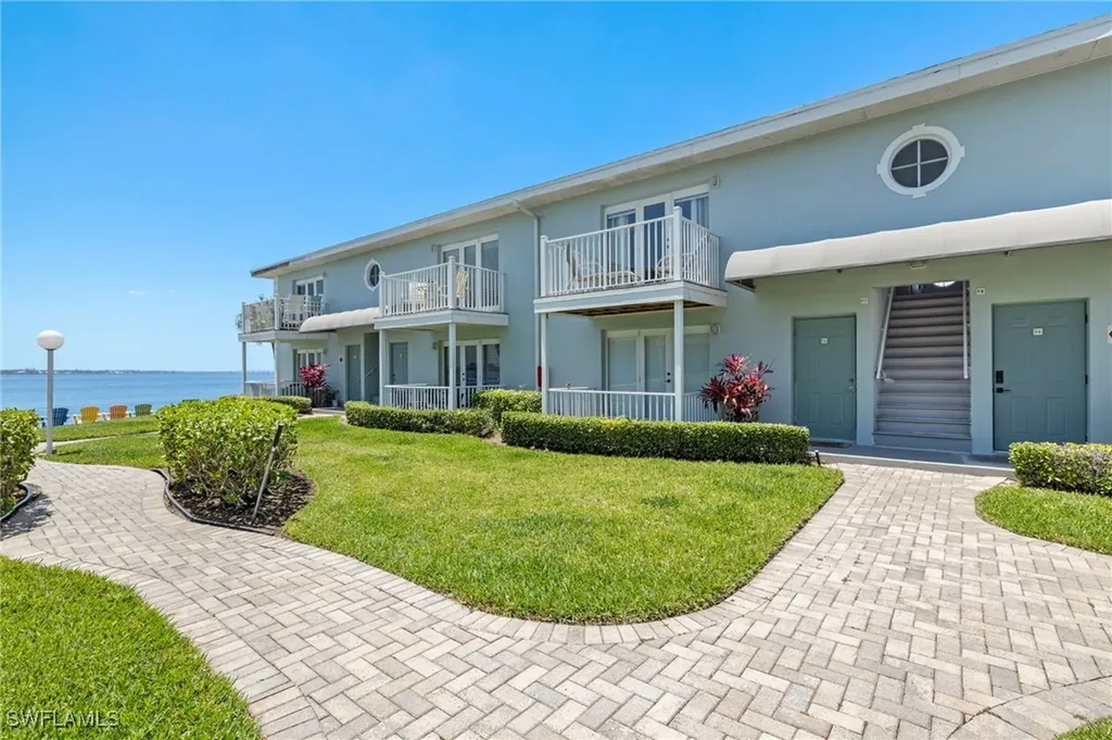 3330 N Key Drive North Fort Myers FL 33903