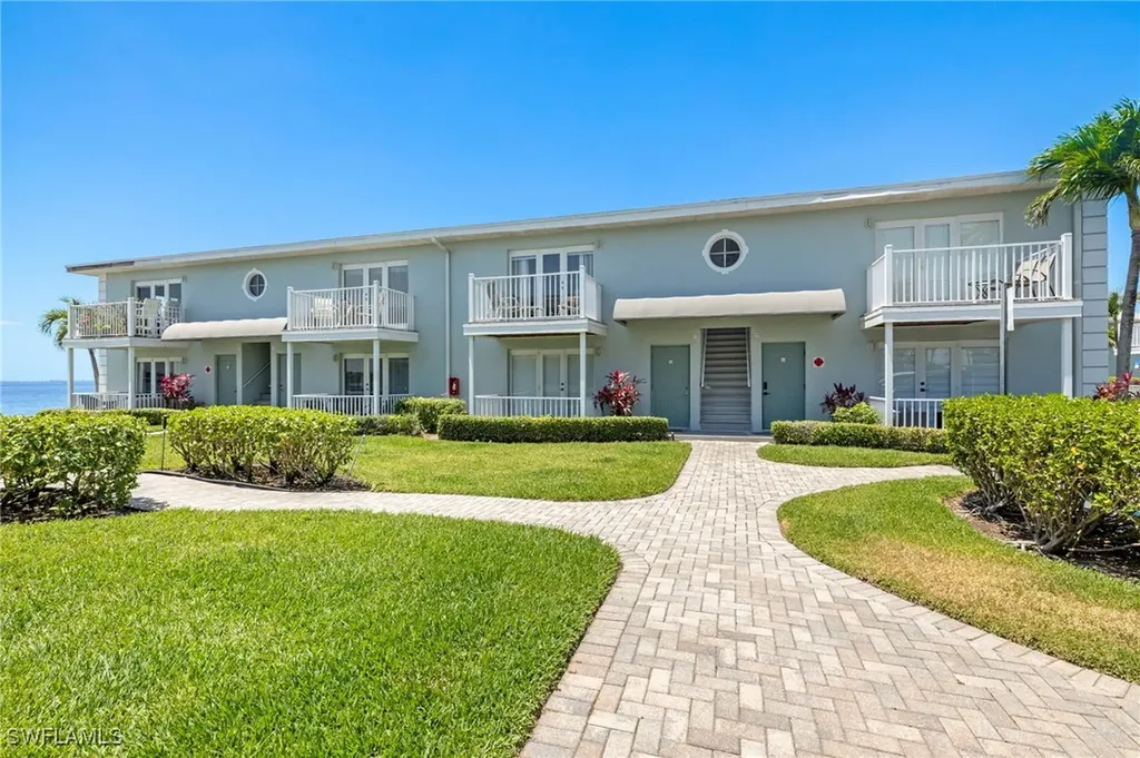 3330 N Key Drive North Fort Myers FL 33903