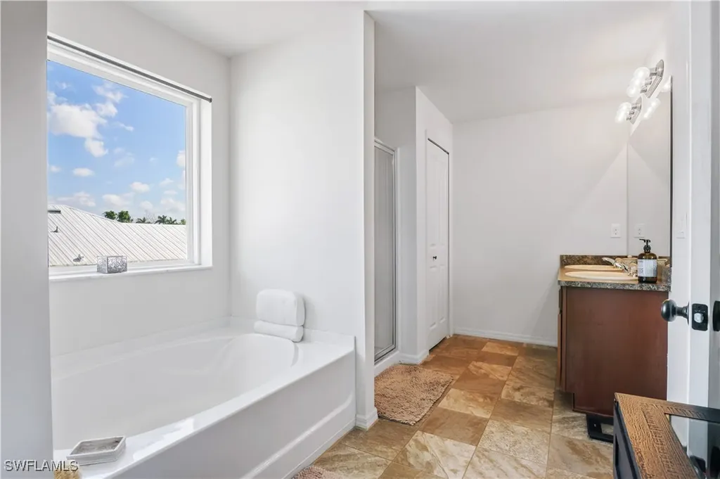 420 SE 13th Court Cape Coral FL 33990