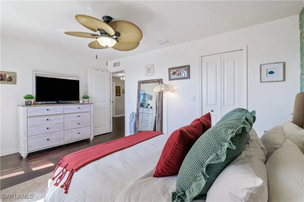 420 SE 13th Court Cape Coral FL 33990