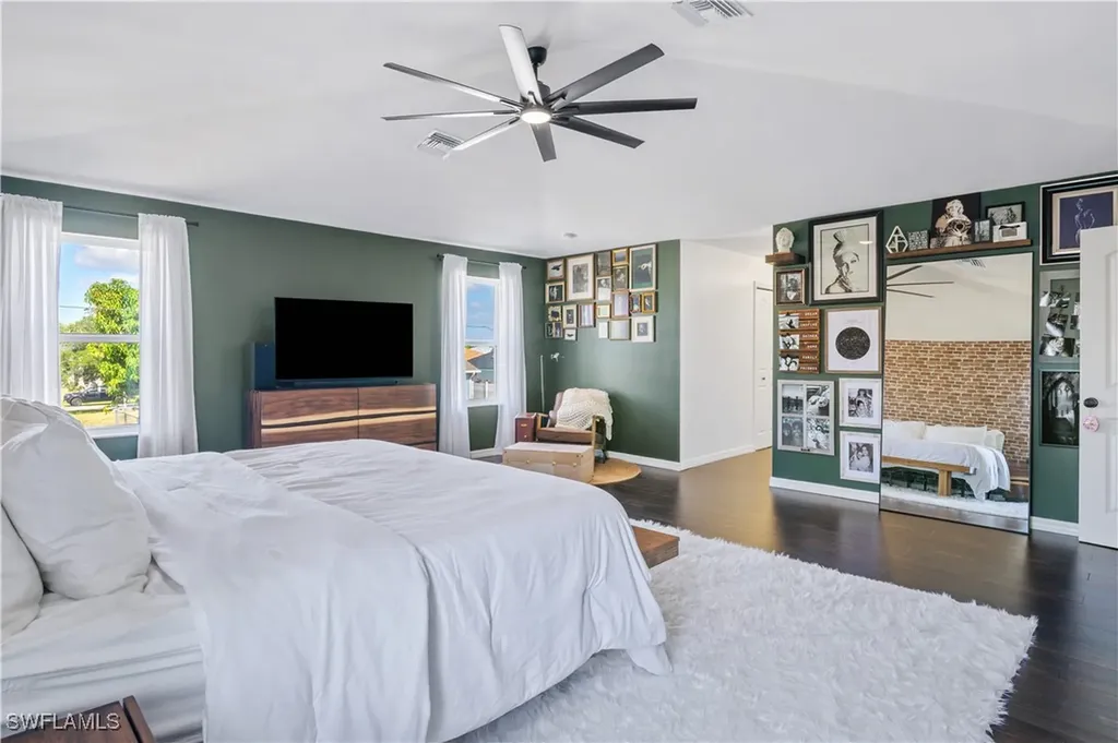 420 SE 13th Court Cape Coral FL 33990