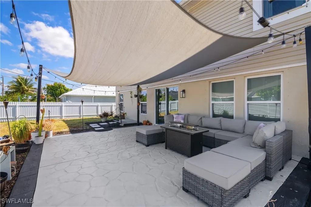 420 SE 13th Court Cape Coral FL 33990