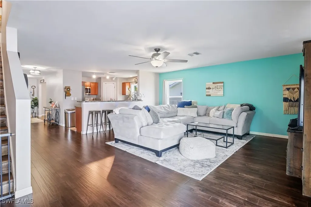 420 SE 13th Court Cape Coral FL 33990