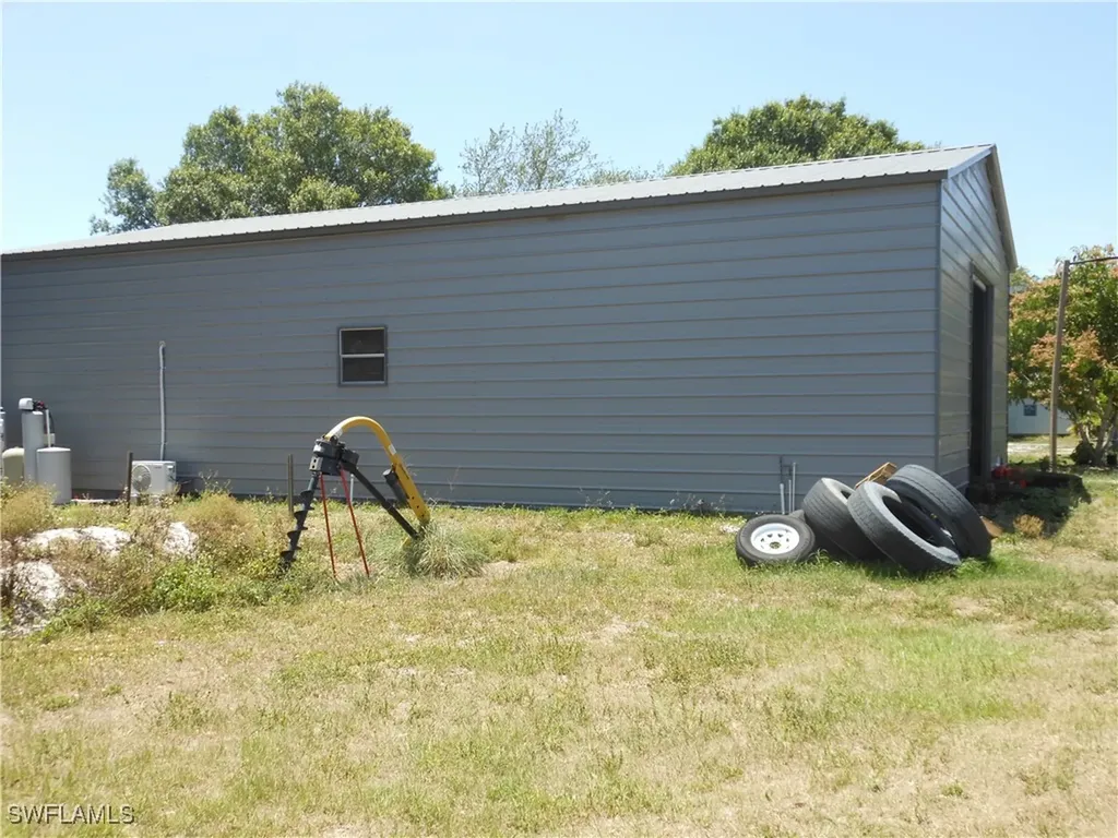 1280 Bonneville Street Labelle FL 33935