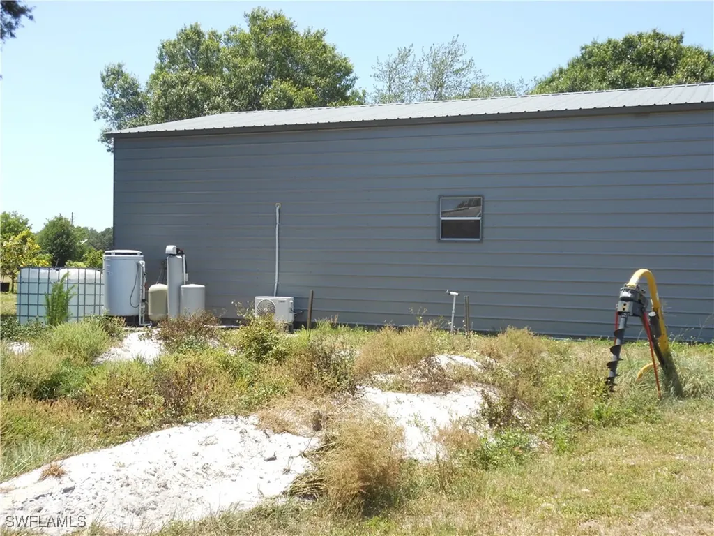 1280 Bonneville Street Labelle FL 33935