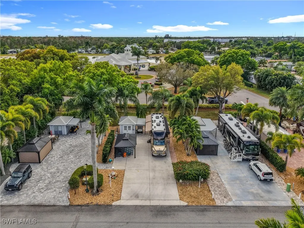 10130 Shadowood Court Fort Myers FL 33905