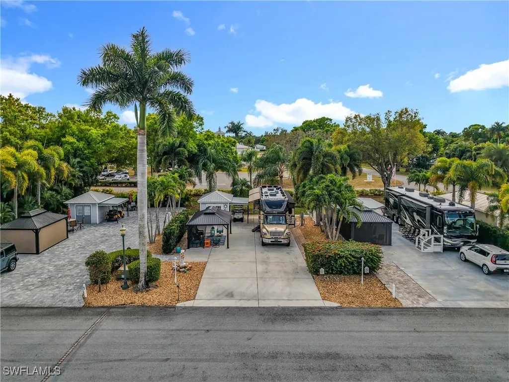 10130 Shadowood Court Fort Myers FL 33905