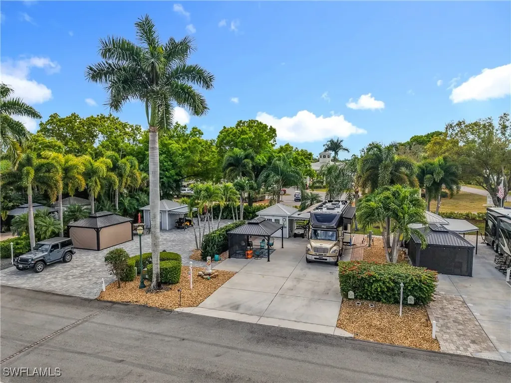 10130 Shadowood Court Fort Myers FL 33905