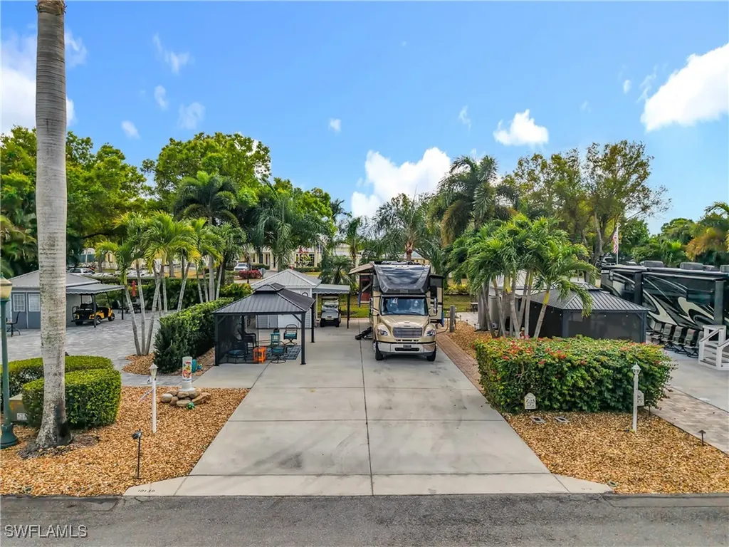 10130 Shadowood Court Fort Myers FL 33905