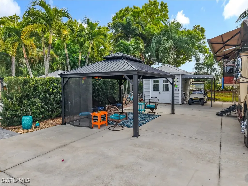 10130 Shadowood Court Fort Myers FL 33905