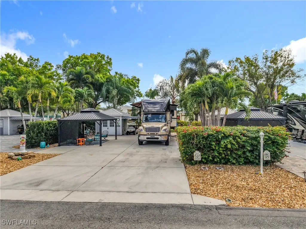 10130 Shadowood Court Fort Myers FL 33905