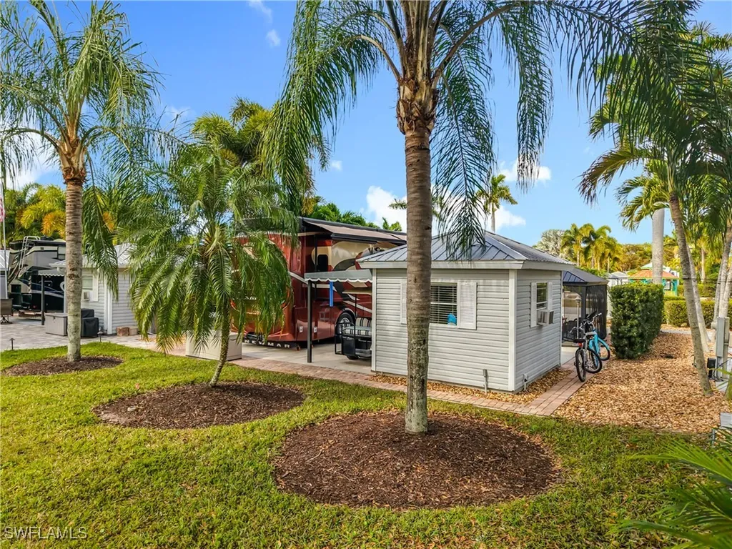 10130 Shadowood Court Fort Myers FL 33905