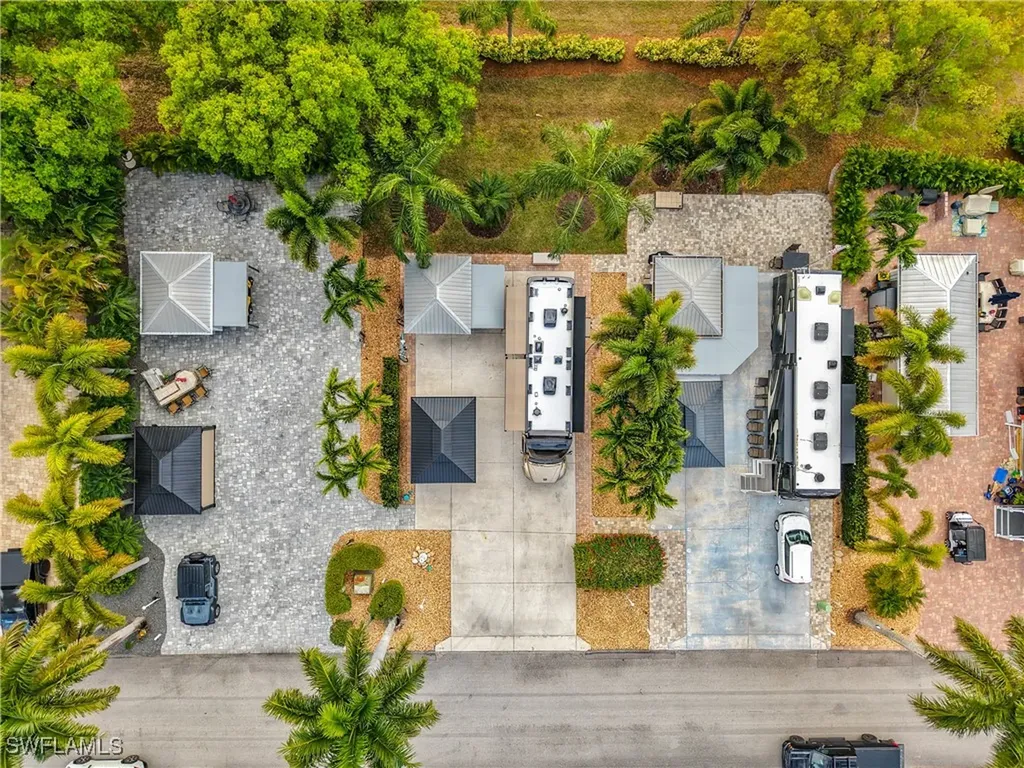 10130 Shadowood Court Fort Myers FL 33905