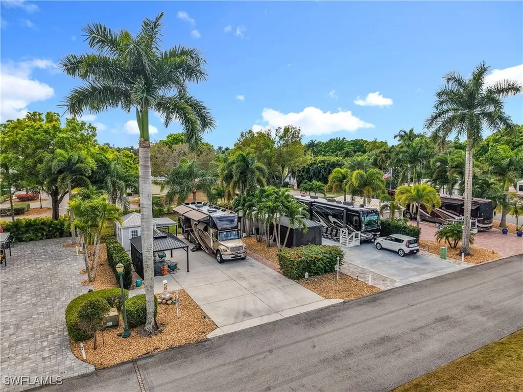 10130 Shadowood Court Fort Myers FL 33905