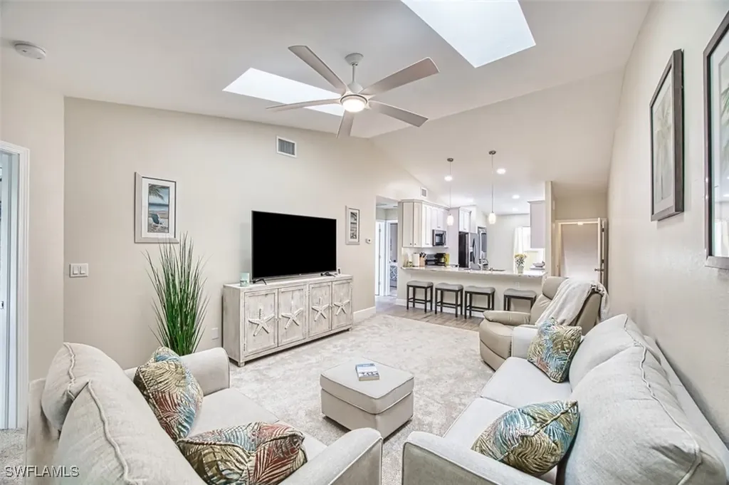 Fort Myers FL, 15178 Parkside Drive, Unit 204