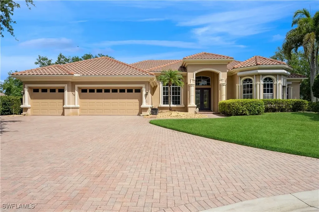 429 Terracina Court Naples FL 34119