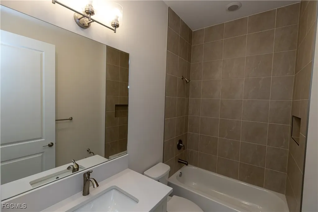 14359 Hogarth Place Fort Myers FL 33905