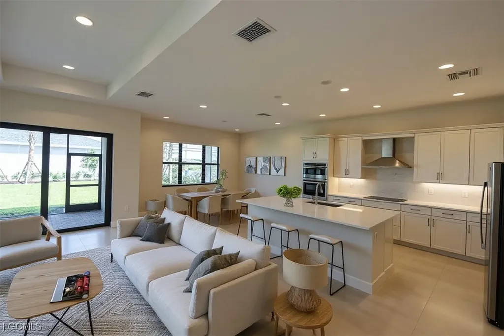 14359 Hogarth Place Fort Myers FL 33905