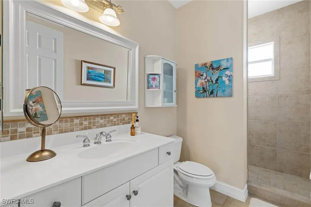 636 102nd Avenue N Naples FL 34108