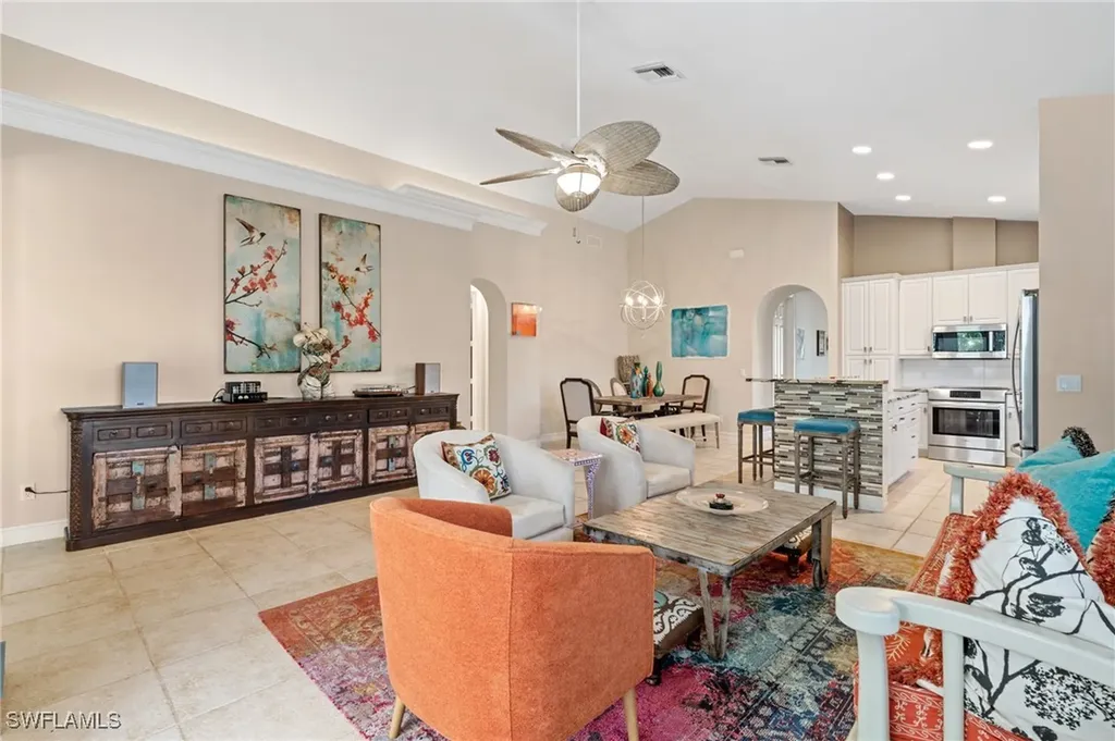 636 102nd Avenue N Naples FL 34108