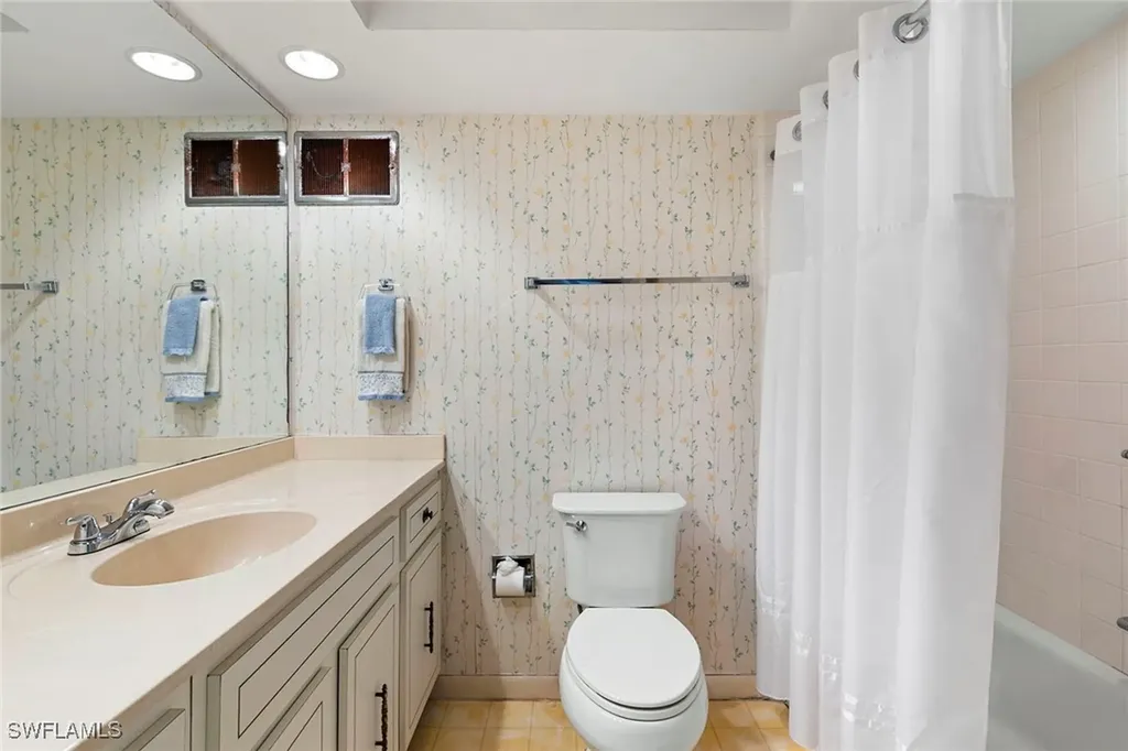 105 Wilderness Drive Naples FL 34105