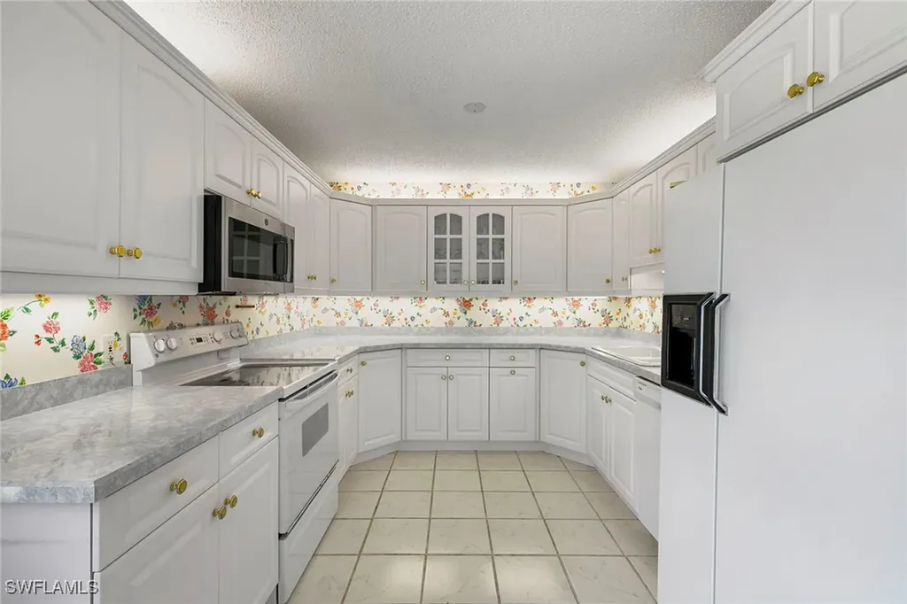 105 Wilderness Drive Naples FL 34105