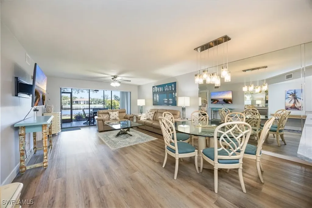 527 Lake Louise Circle Naples FL 34110