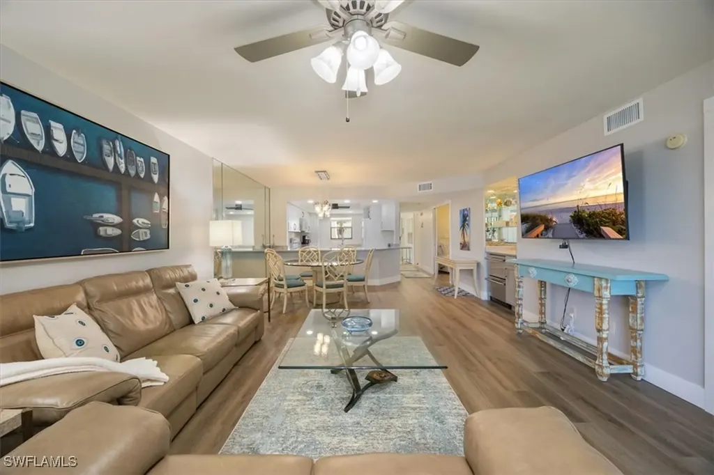 527 Lake Louise Circle Naples FL 34110