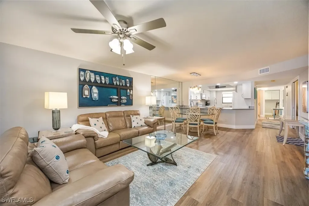 527 Lake Louise Circle Naples FL 34110