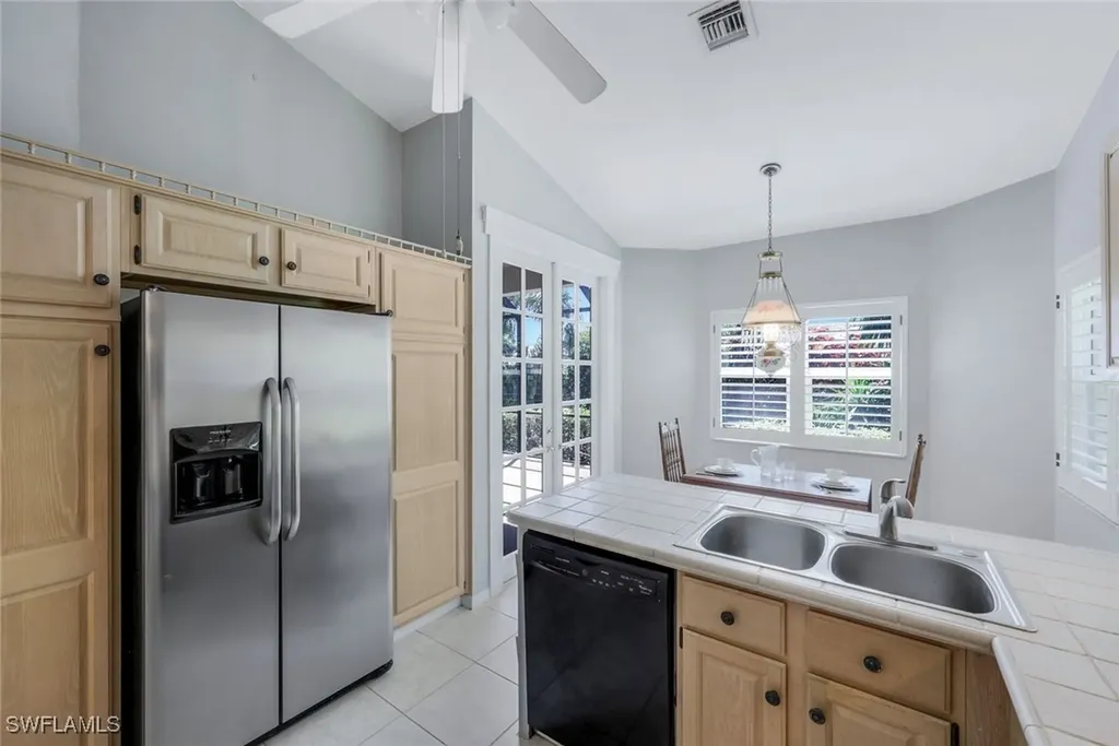 27181 Kindlewood Lane Bonita Springs FL 34134