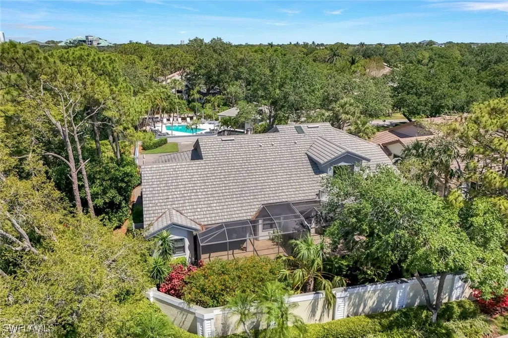 27181 Kindlewood Lane Bonita Springs FL 34134