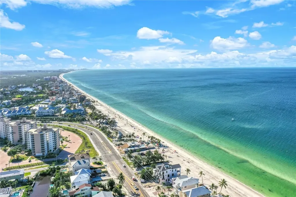 27181 Kindlewood Lane Bonita Springs FL 34134