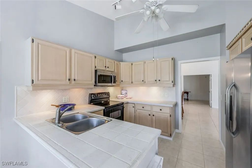 27181 Kindlewood Lane Bonita Springs FL 34134