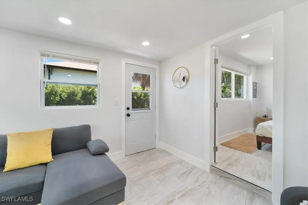 1115 Central Drive Naples FL 34104