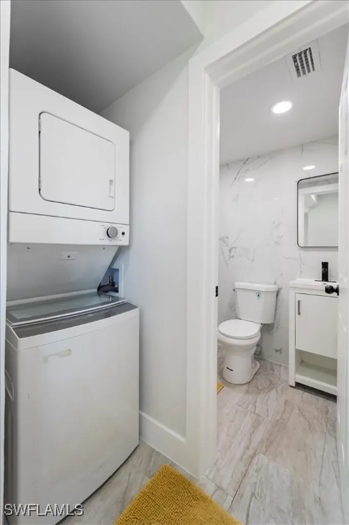 1115 Central Drive Naples FL 34104