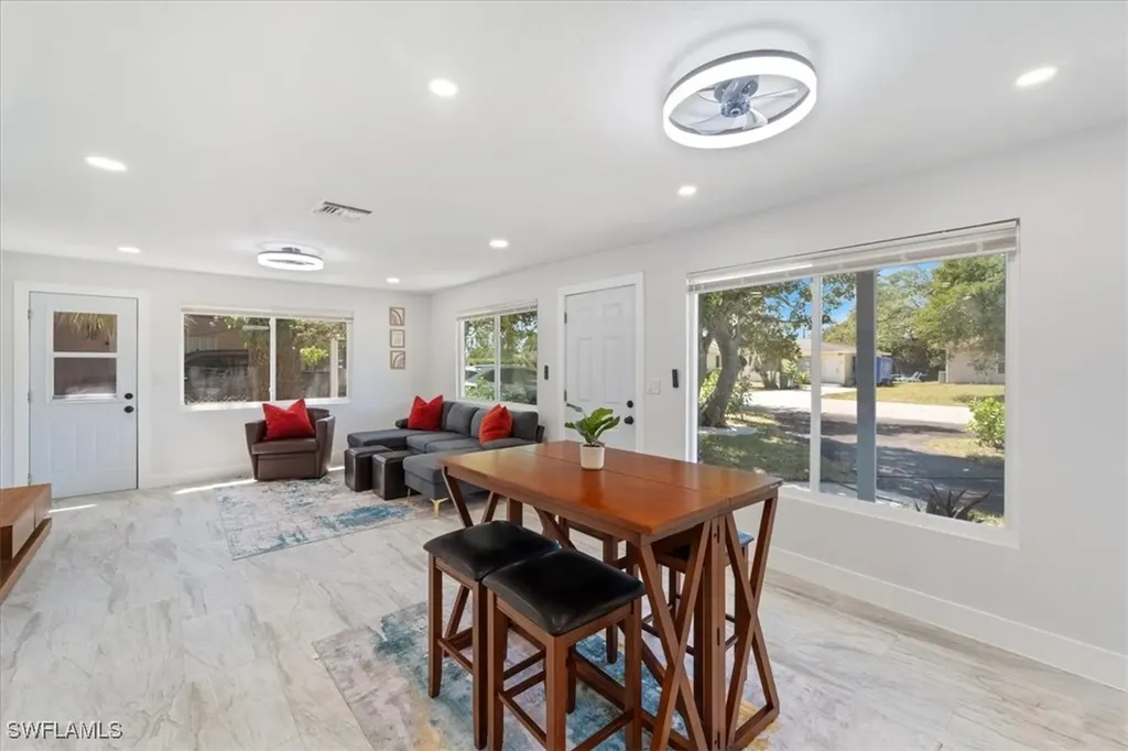 1115 Central Drive Naples FL 34104