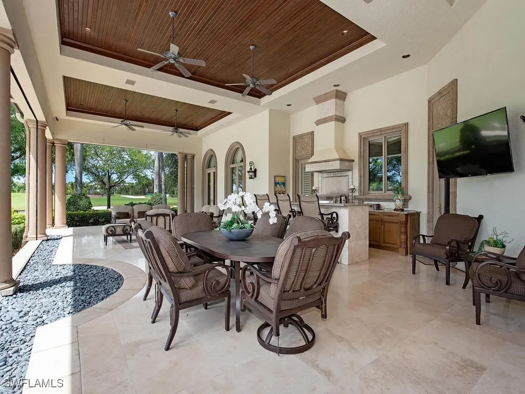 9663 Mashie Court Naples FL 34108