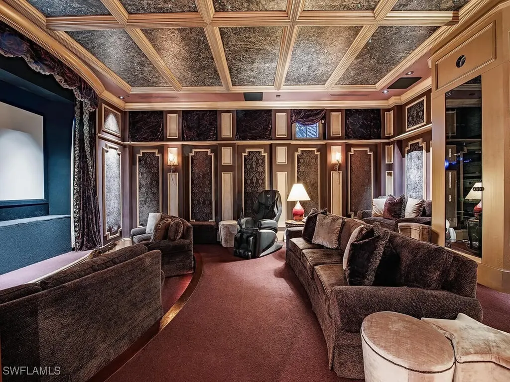 9663 Mashie Court Naples FL 34108