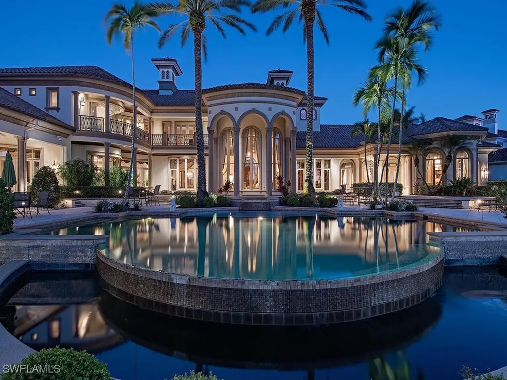 9663 Mashie Court Naples FL 34108