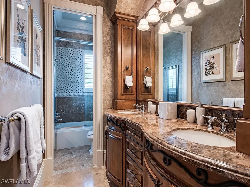 9663 Mashie Court Naples FL 34108