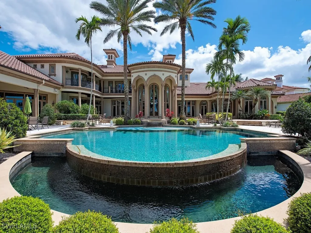 9663 Mashie Court Naples FL 34108