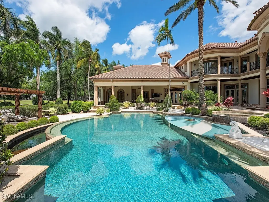 9663 Mashie Court Naples FL 34108