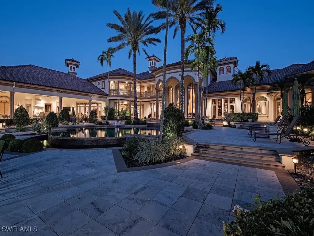 9663 Mashie Court Naples FL 34108