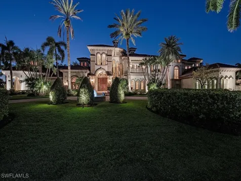 9663 Mashie Court Naples FL 34108