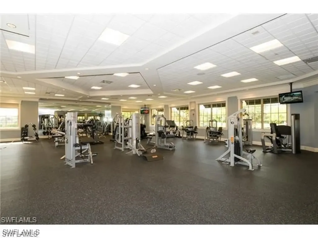 8449 Indian Wells Way Naples FL 34113