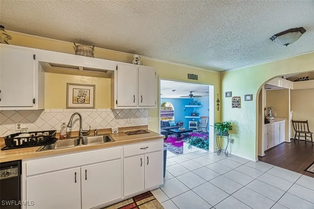4005 15th Street SW Lehigh Acres FL 33976